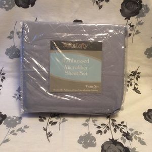 Twin sheet set